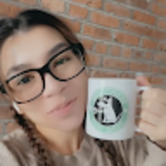 Hey hey, it's Fei, and I'm honoured and delighted to be your Posher 💕✨ - Picture 1 of 1